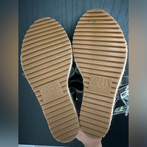 Zara Vinyl Wedge Heels - Picture 6 of 6